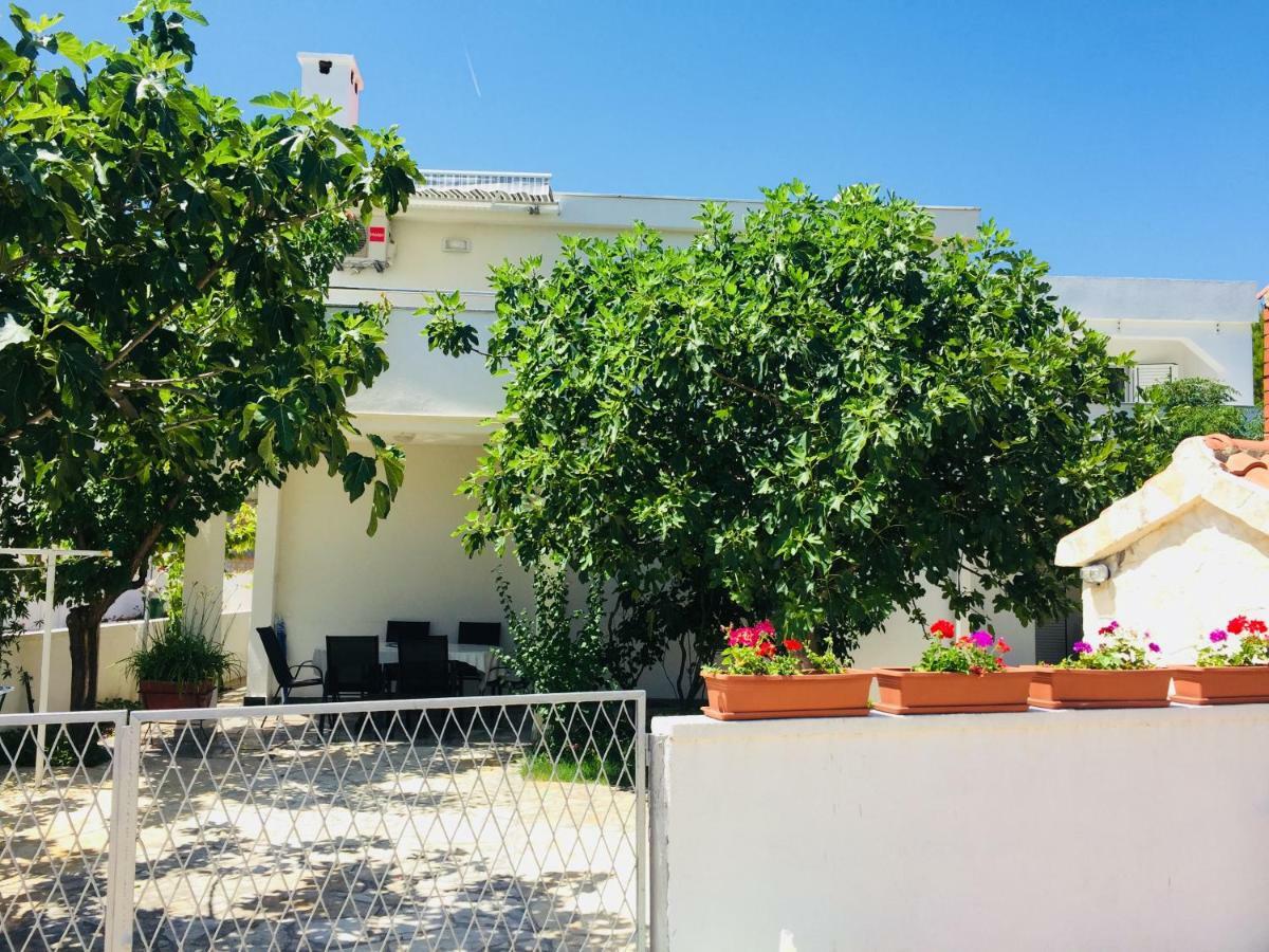 Marija Apartment Нин Екстериор снимка